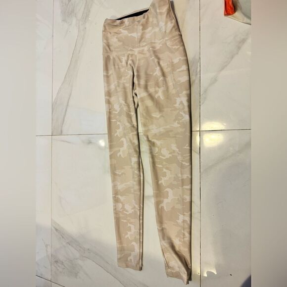 Strut this leggings  #6 - Picture 2 of 7